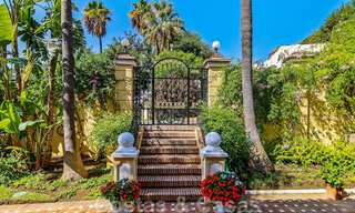 Lujosa villa de estilo clásico español en venta con vistas panorámicas al mar en Benahavis - Marbella 38774 