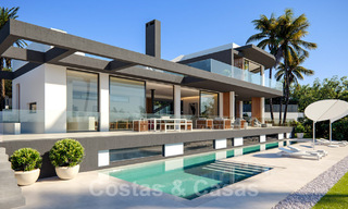 Espectacular villa de diseño con tejado verde en venta en la Milla de Oro de Marbella 38785 