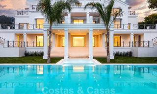 Majestuosa y contemporánea villa mediterránea de lujo en venta con vistas al mar en la exclusiva zona de El Madroñal en Benahavis - Marbella 38854 