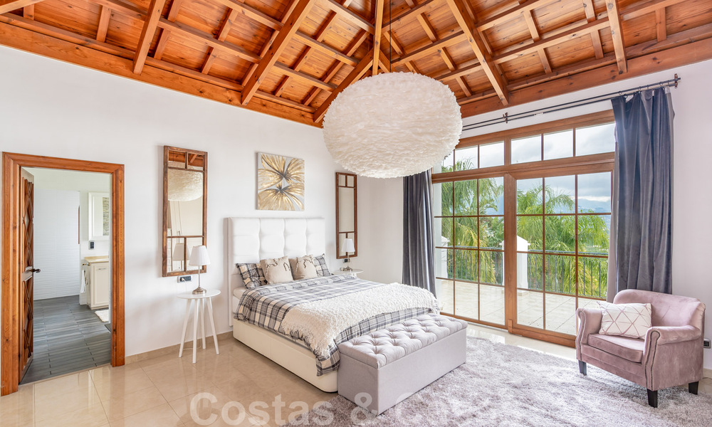 Elegante villa de lujo en venta en una gran parcela en Mijas, Costa del Sol 38948