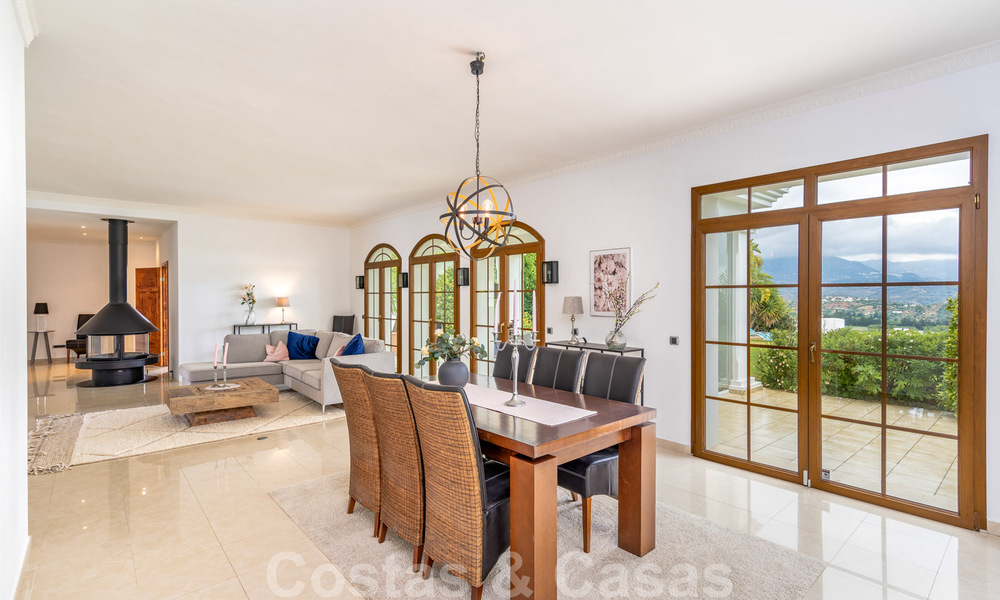 Elegante villa de lujo en venta en una gran parcela en Mijas, Costa del Sol 38955