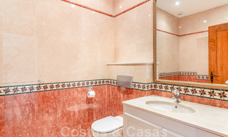 Elegante villa de lujo en venta en una gran parcela en Mijas, Costa del Sol 38963 