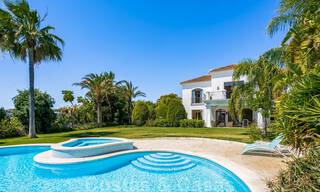 Elegante villa de lujo en venta en una gran parcela en Mijas, Costa del Sol 38971 