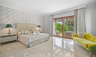 Majestuosa propiedad palaciega en venta casita de invitados independiente y total privacidad rodeada de campos de golf en Benahavis - Marbella 55935 
