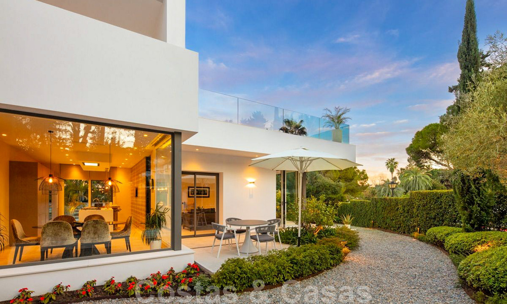 Villa contemporánea y moderna en venta en Nueva Andalucía, Marbella 39079