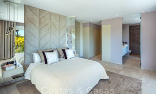 Villa contemporánea y moderna en venta en Nueva Andalucía, Marbella 39083 