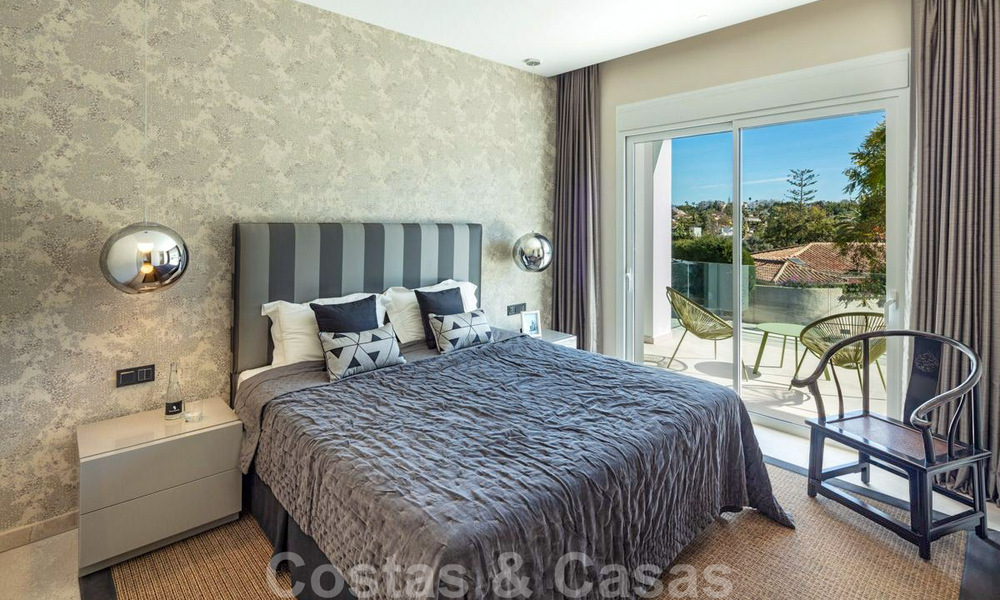 Villa contemporánea y moderna en venta en Nueva Andalucía, Marbella 39087