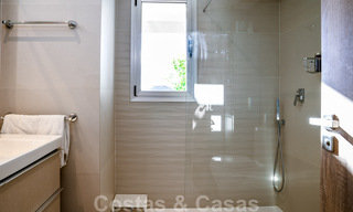 Moderno y contemporáneo ático en venta con vistas panorámicas al valle y al mar en la exclusiva Benahavis - Marbella 39130 