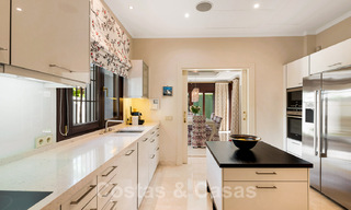 Villa mediterránea en venta en una exclusiva zona residencial en la playa de la Milla de Oro de Marbella 39174 