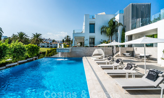 Impresionante, moderna, villa de lujo en venta con vistas panorámicas al mar en Nueva Andalucía, Marbella, a poca distancia de Puerto Banús 39210 