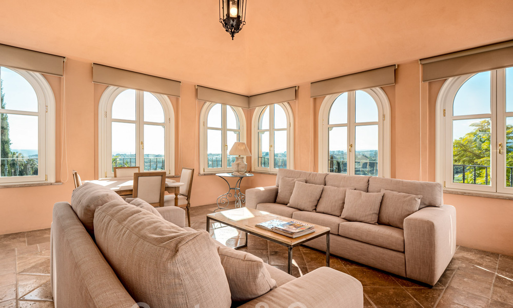 Se vende villa de lujo de un estilo mediterráneo con vistas al mar en un complejo de golf de cinco estrellas en Benahavís - Marbella 39289