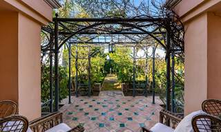 Se vende villa de lujo de un estilo mediterráneo con vistas al mar en un complejo de golf de cinco estrellas en Benahavís - Marbella 39311 