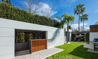 Lista para entrar a vivir, nueva y moderna villa en venta en Guadalmina a un paso de San Pedro en Marbella 39329 