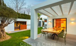Lista para entrar a vivir, nueva y moderna villa en venta en Guadalmina a un paso de San Pedro en Marbella 39341 