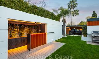 Lista para entrar a vivir, nueva y moderna villa en venta en Guadalmina a un paso de San Pedro en Marbella 39342 