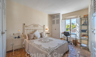 Encantadora y pintoresca casa en venta en una zona residencial vigilada de la Milla de Oro en Marbella 39412 