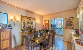 Encantadora y pintoresca casa en venta en una zona residencial vigilada de la Milla de Oro en Marbella 39419 