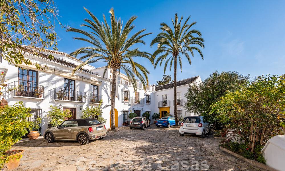 Encantadora y pintoresca casa en venta en una zona residencial vigilada de la Milla de Oro en Marbella 39422