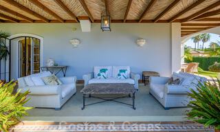Villa de estilo español en venta en la cotizada zona de playa de Bahía en Marbella 39462 