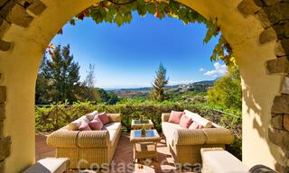 Villa de estilo Alhambra en venta en el exclusivo Marbella Club Golf Resort en Benahavis 39544 
