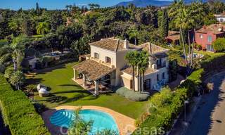 Villa de lujo de estilo mediterráneo en venta a poca distancia de la playa, campo de golf y servicios en la prestigiosa Guadalmina Baja en Marbella 39565 