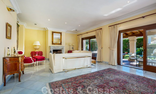 Villa de lujo de estilo mediterráneo en venta a poca distancia de la playa, campo de golf y servicios en la prestigiosa Guadalmina Baja en Marbella 39573 