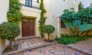Villa de lujo de estilo mediterráneo en venta a poca distancia de la playa, campo de golf y servicios en la prestigiosa Guadalmina Baja en Marbella 39586 
