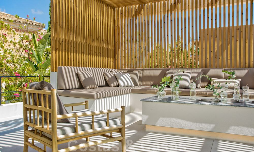 Renovada y espaciosa villa de lujo en venta de estilo mediterráneo con diseño moderno y contemporáneo en Nueva Andalucía, Marbella 39614