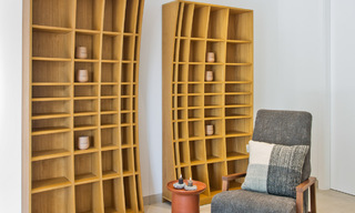 Renovada y espaciosa villa de lujo en venta de estilo mediterráneo con diseño moderno y contemporáneo en Nueva Andalucía, Marbella 39619 