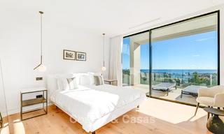 Se vende villa moderna y arquitectónica con vistas panorámicas al mar en un complejo de golf de cinco estrellas en Marbella - Benahavis 791724 