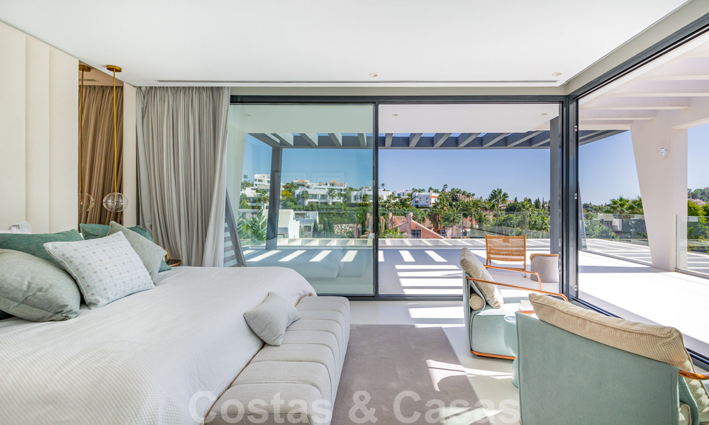 Lista para mudarse, villa moderna y de lujo en venta en Nueva Andalucía, Marbella 39880