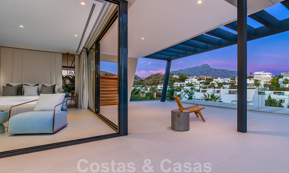 Lista para mudarse, villa moderna y de lujo en venta en Nueva Andalucía, Marbella 39913
