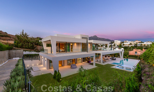 Lista para mudarse, villa moderna y de lujo en venta en Nueva Andalucía, Marbella 39915