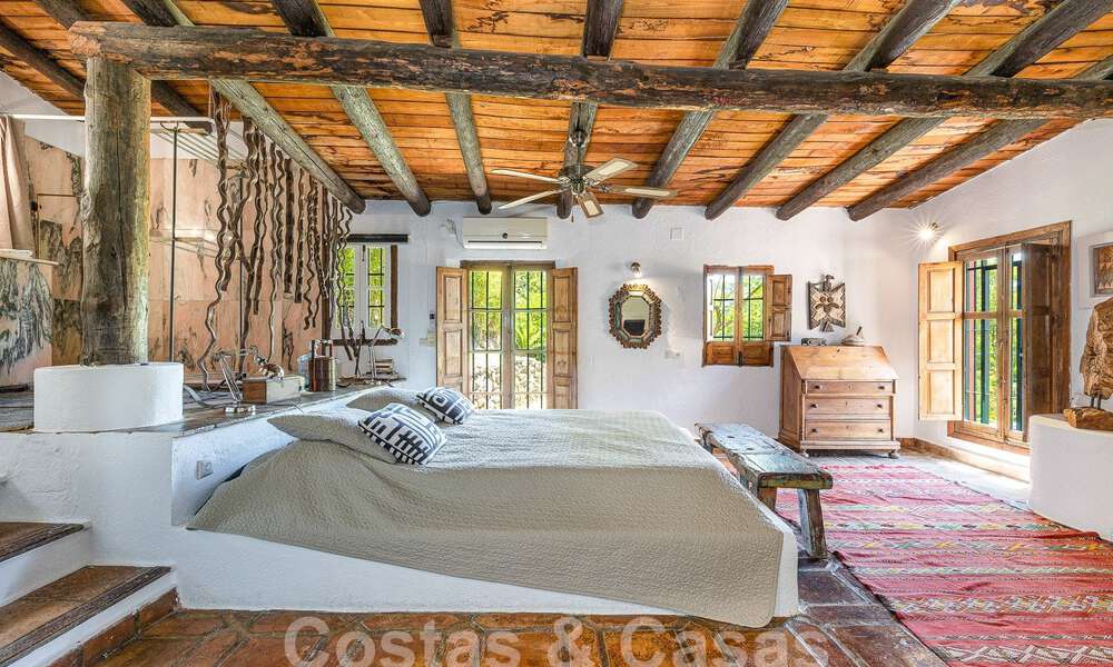 Se vende propiedad rústica tradicional en una gran parcela de más de 17.000m² en las cercanías del pueblo de la exclusiva Benahavis 55772