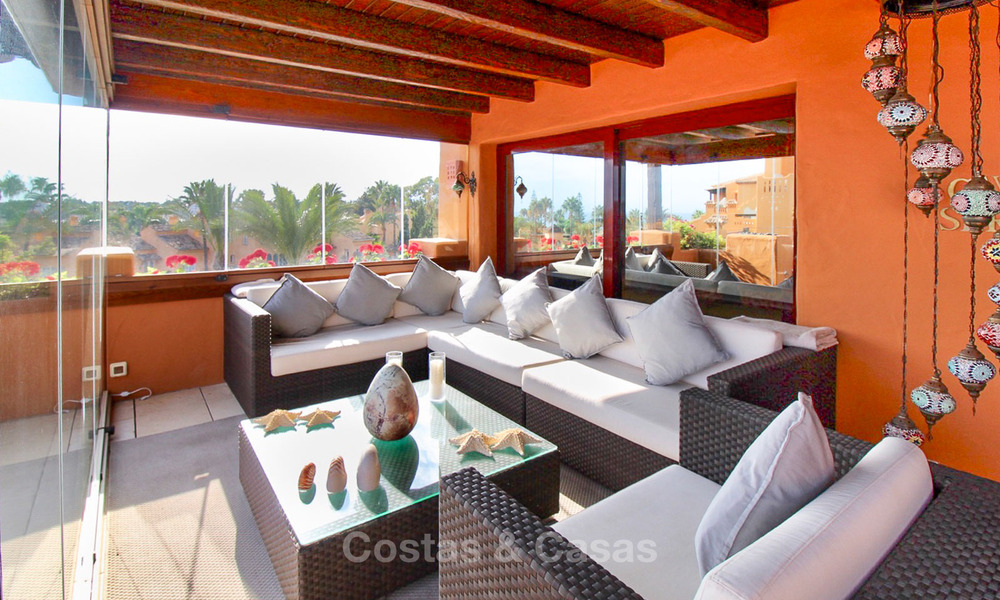 Los Granados del Mar: Exclusivos apartamentos y áticos en primera línea de playa, en venta, en la Nueva Milla de Oro entre Marbella y Estepona 40057