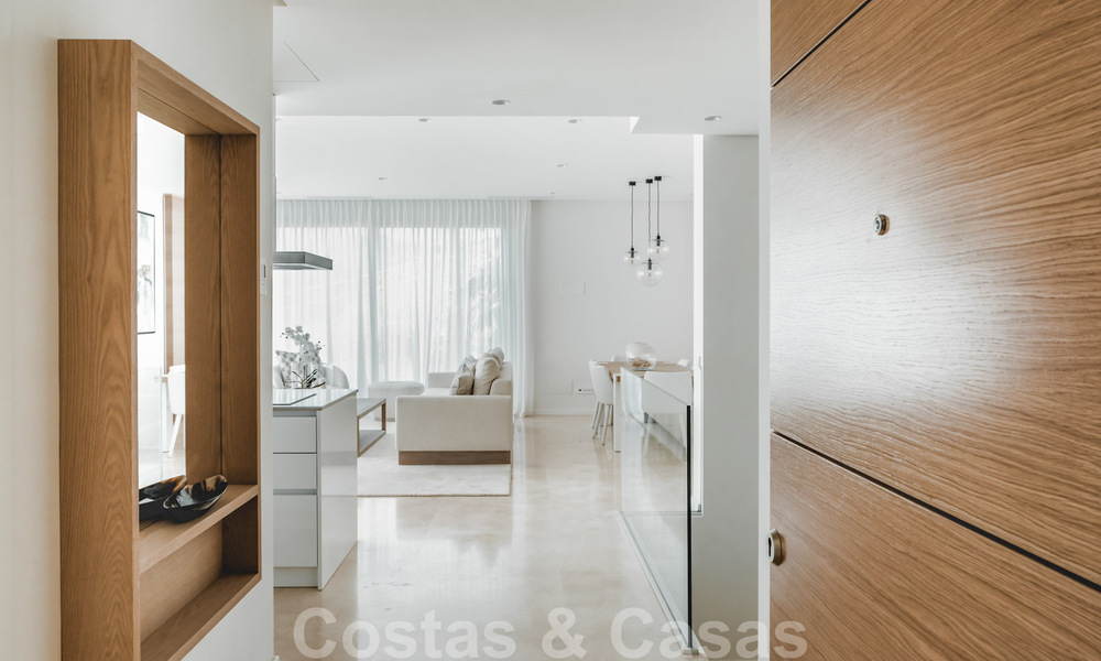 Listos para entrar a vivir, modernos - Apartamentos de lujo andaluces en venta con vistas al mar en Benahavis - Marbella 40265