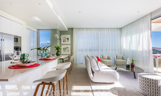Listos para entrar a vivir, modernos - Apartamentos de lujo andaluces en venta con vistas al mar en Benahavis - Marbella 40272 