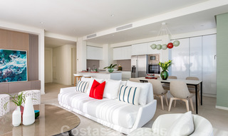 Listos para entrar a vivir, modernos - Apartamentos de lujo andaluces en venta con vistas al mar en Benahavis - Marbella 40273 