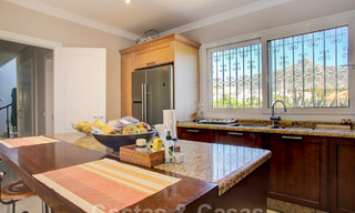 Villa de lujo tradicional y mediterránea en el valle del golf de Nueva Andalucía - Marbella 40303 
