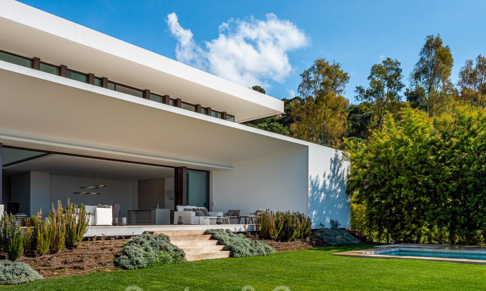 Villa de lujo super moderna y arquitectónica en venta en una exclusiva urbanización de Marbella - Benahavis 40397