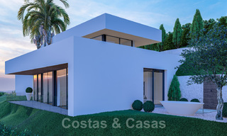 Villa contemporánea y moderna en venta, ubicada en un entorno natural, con impresionantes vistas al valle y al mar, en un complejo cerrado en Benahavis - Marbella 40510 