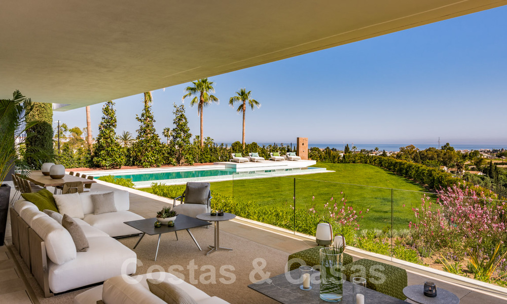 Amplia villa moderna en venta con espectaculares vistas al mar en una comunidad cerrada en Benahavis - Marbella 40673