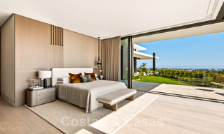 Amplia villa moderna en venta con espectaculares vistas al mar en una comunidad cerrada en Benahavis - Marbella 40687 