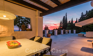 Magnífica villa tradicional andaluza en venta con vistas panorámicas al mar en Benahavis - Marbella 40790 