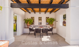 Magnífica villa tradicional andaluza en venta con vistas panorámicas al mar en Benahavis - Marbella 40806 