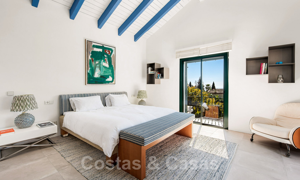 Magnífica villa tradicional andaluza en venta con vistas panorámicas al mar en Benahavis - Marbella 40813