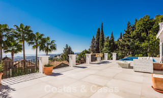 Magnífica villa tradicional andaluza en venta con vistas panorámicas al mar en Benahavis - Marbella 40814 
