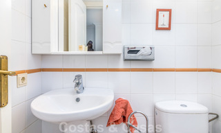 Se vende casa adosada, en primera línea de playa y a poca distancia del centro de Estepona 40828 