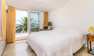 Se vende casa adosada, en primera línea de playa y a poca distancia del centro de Estepona 40859 