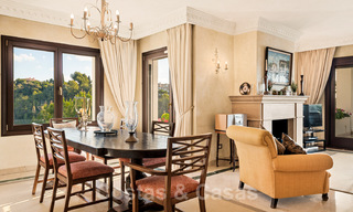 Se vende apartamento de lujo en urbanización cerrada y club de golf cerca del centro de Marbella 40968 